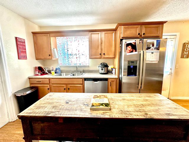 33 Cottage Crest Court, Chickamauga, GA 30707