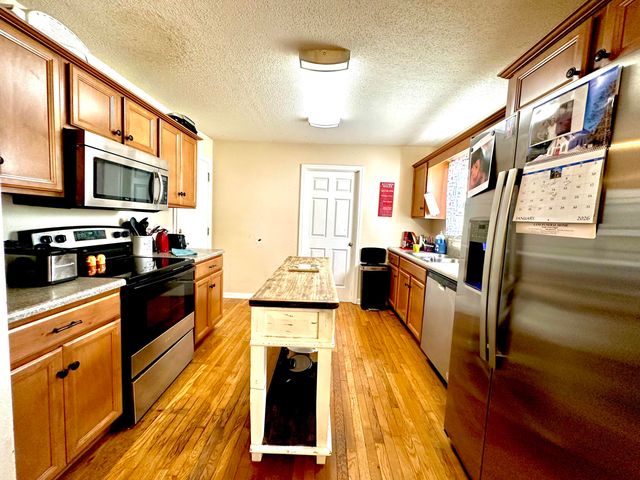 33 Cottage Crest Court, Chickamauga, GA 30707