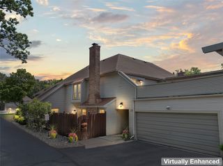 8127 Colony Drive 21, Grosse Ile Township, MI 48138