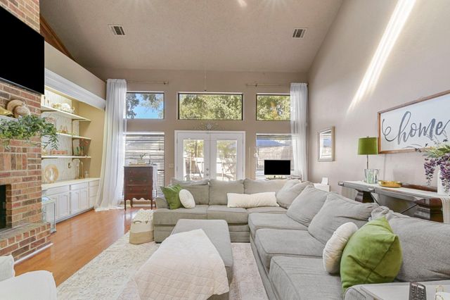 12226 Glenview Drive, Montgomery, TX 77356