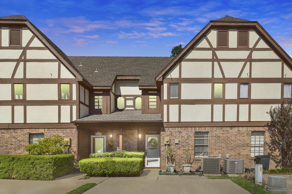 12226 Glenview Drive, Montgomery, TX 77356