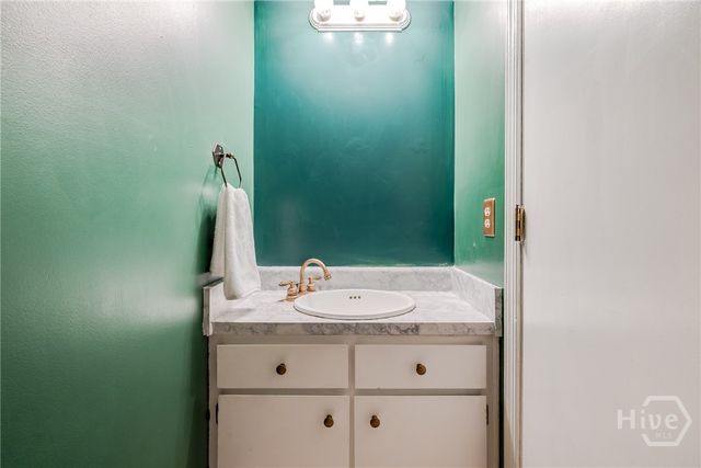 510 Pointe South Drive, Savannah, GA 31410