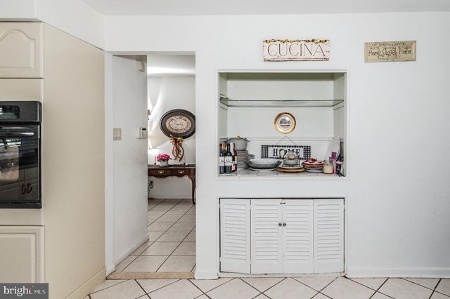 36 S ARLINGTON AVE, Berlin, NJ 08009