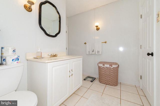 36 S ARLINGTON AVE, Berlin, NJ 08009