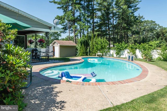 36 S ARLINGTON AVE, Berlin, NJ 08009