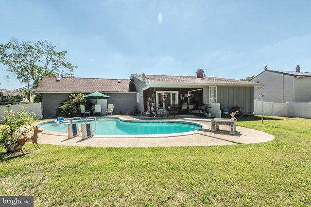36 S ARLINGTON AVE, Berlin, NJ 08009