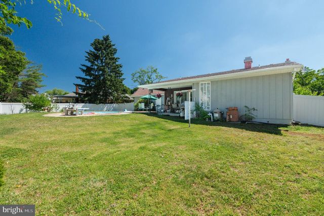 36 S ARLINGTON AVE, Berlin, NJ 08009