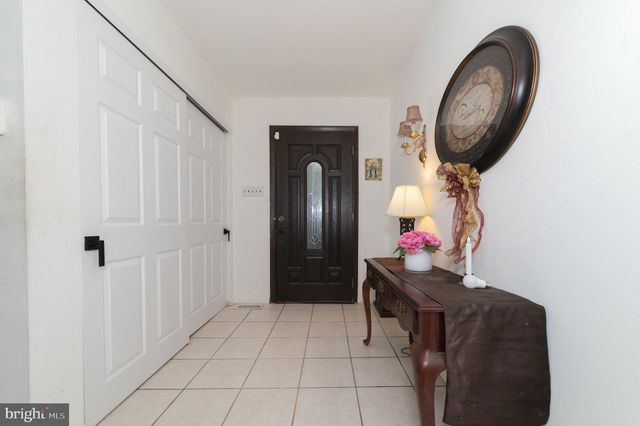 36 S ARLINGTON AVE, Berlin, NJ 08009
