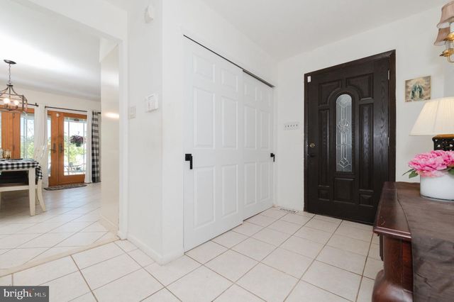 36 S ARLINGTON AVE, Berlin, NJ 08009