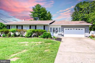 36 S ARLINGTON AVE, Berlin, NJ 08009