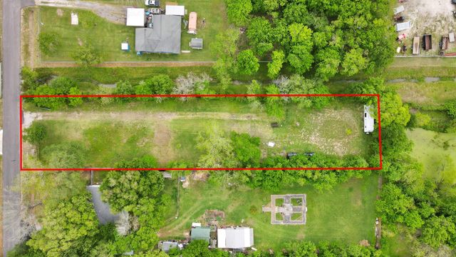 703 North Road, Baytown, TX 77521