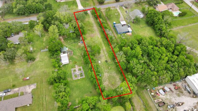 703 North Road, Baytown, TX 77521