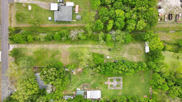 703 North Road, Baytown, TX 77521