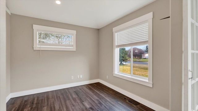 10215 N Lindeke Rd, Spokane, WA 99208