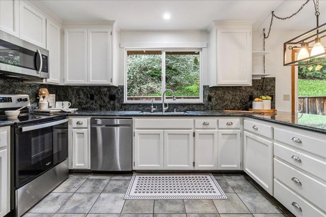 17140 Garlen Lane, Salinas, CA 93907