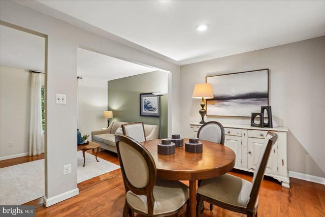 10906 BARTON HILL CT, Reston, VA 20191