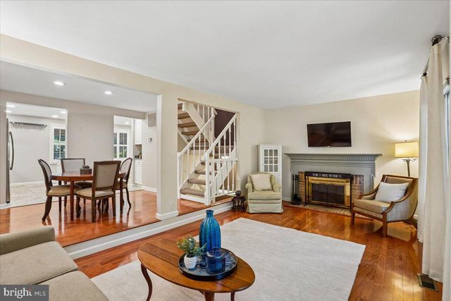 10906 BARTON HILL CT, Reston, VA 20191