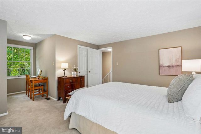 10906 BARTON HILL CT, Reston, VA 20191