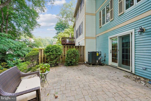 10906 BARTON HILL CT, Reston, VA 20191