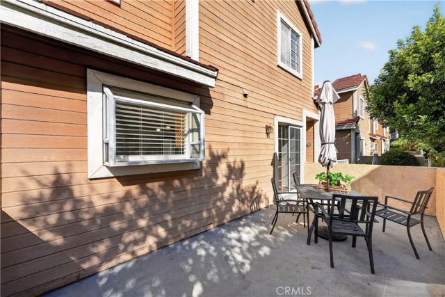 323 Genoa St A, Monrovia, CA 91016