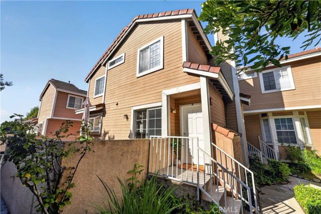 323 Genoa St A, Monrovia, CA 91016