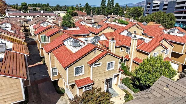 323 Genoa St A, Monrovia, CA 91016
