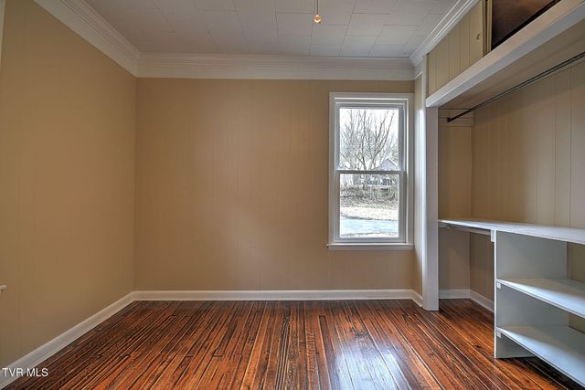 409 West Locust Street, Johnson City, TN 37604