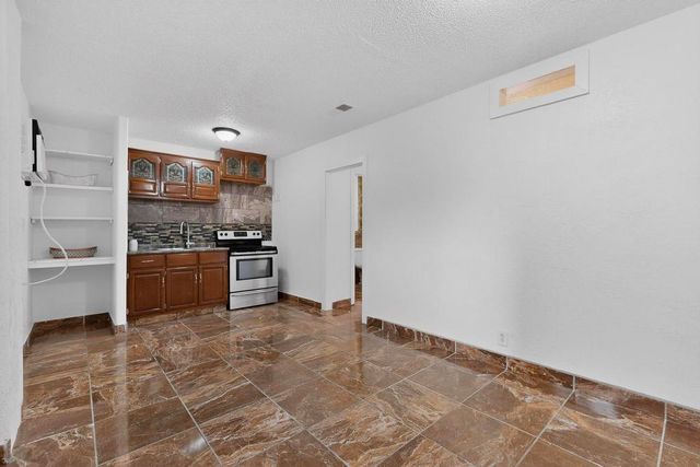 2823 Bel Air Drive NE, Albuquerque, NM 87110