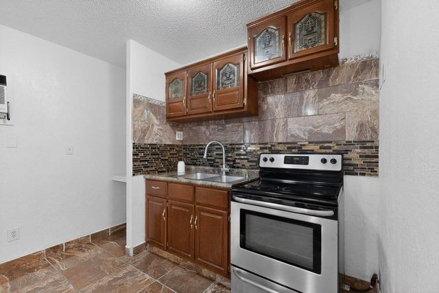 2823 Bel Air Drive NE, Albuquerque, NM 87110