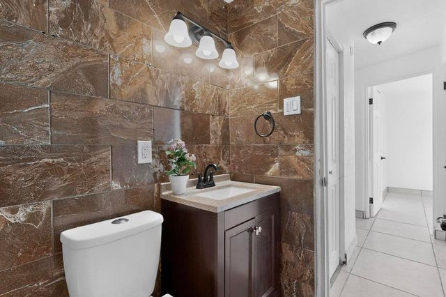 2823 Bel Air Drive NE, Albuquerque, NM 87110