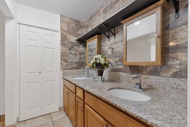 2823 Bel Air Drive NE, Albuquerque, NM 87110