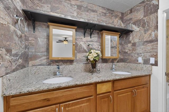 2823 Bel Air Drive NE, Albuquerque, NM 87110