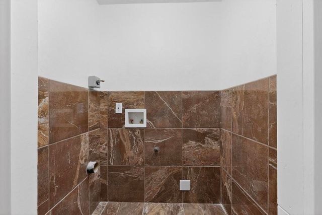 2823 Bel Air Drive NE, Albuquerque, NM 87110