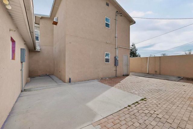 2823 Bel Air Drive NE, Albuquerque, NM 87110
