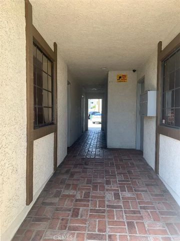 5665 whitnall, North Hollywood, CA 91601