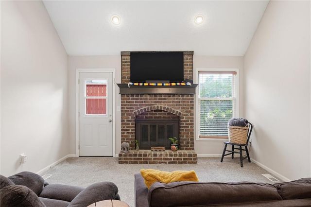8543 Westgate Street, Lenexa, KS 66215