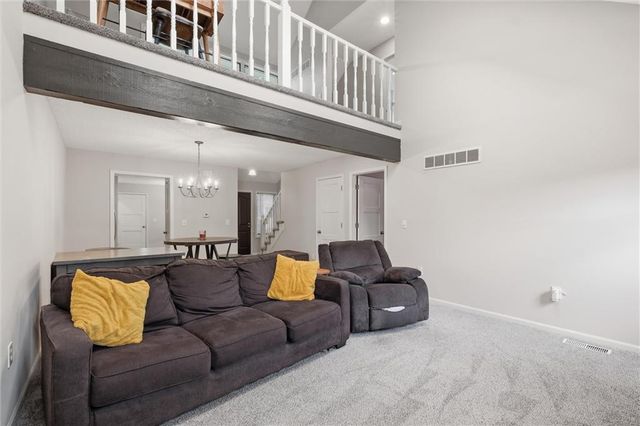 8543 Westgate Street, Lenexa, KS 66215