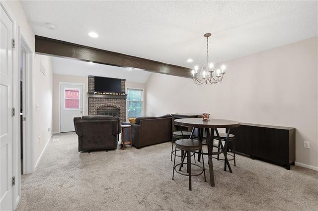 8543 Westgate Street, Lenexa, KS 66215