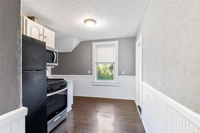 92 Centre Street 3, Pawtucket, RI 02860