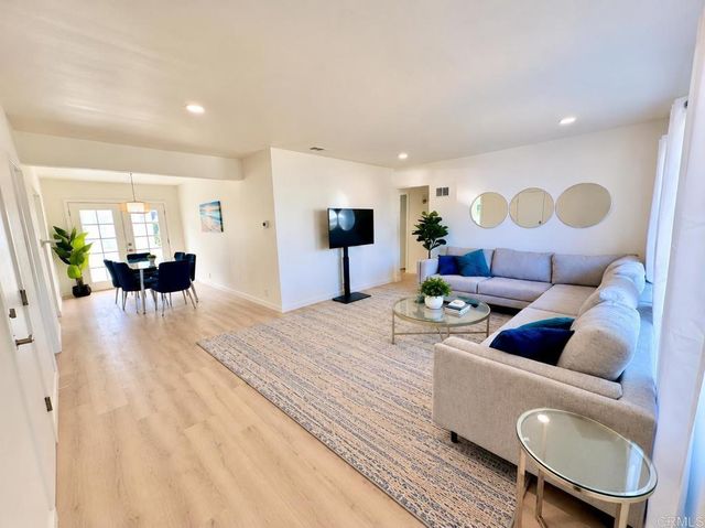 429 Garfield Street, Oceanside, CA 92054