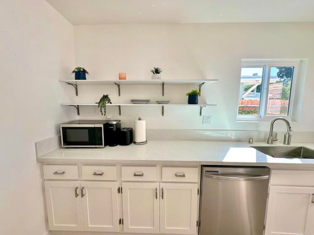 429 Garfield Street, Oceanside, CA 92054