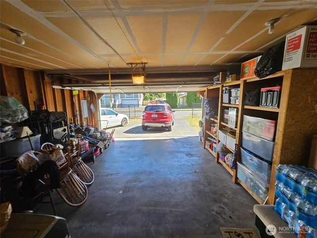 1327 S 88th Street, Tacoma, WA 98444