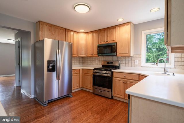 4300 OLD LINCOLN HWY, Feasterville Trevose, PA 19053