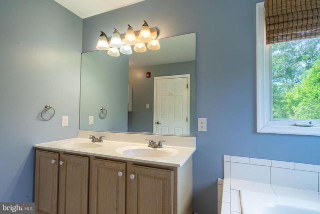 4300 OLD LINCOLN HWY, Feasterville Trevose, PA 19053