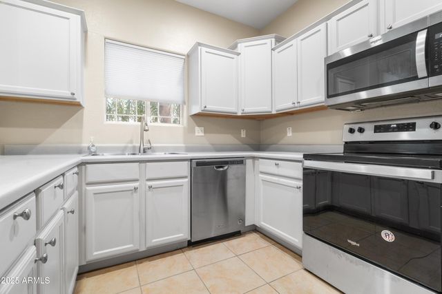 9750 N MONTEREY Drive 19, Fountain Hills, AZ 85268