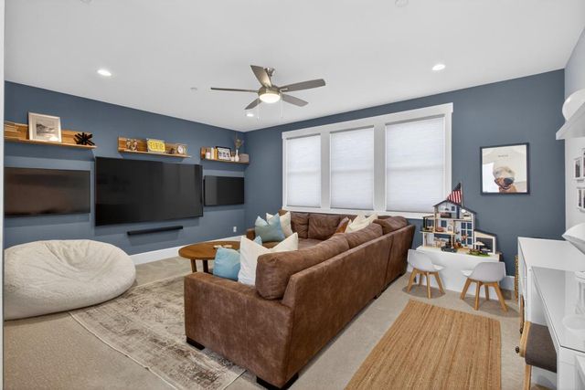 5130 E St, Sacramento, CA 95819