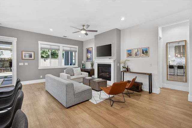 5130 E St, Sacramento, CA 95819