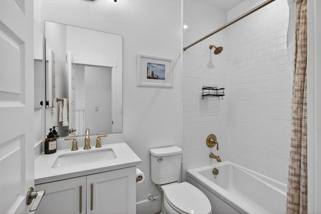 5130 E St, Sacramento, CA 95819