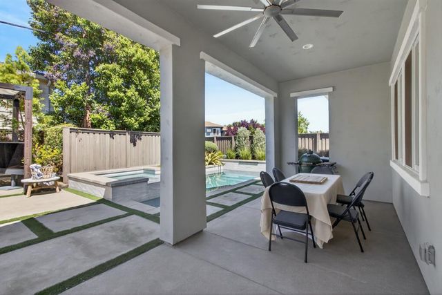 5130 E St, Sacramento, CA 95819