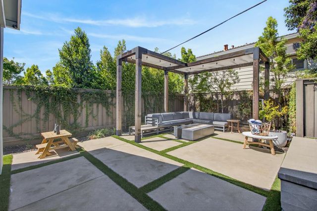 5130 E St, Sacramento, CA 95819